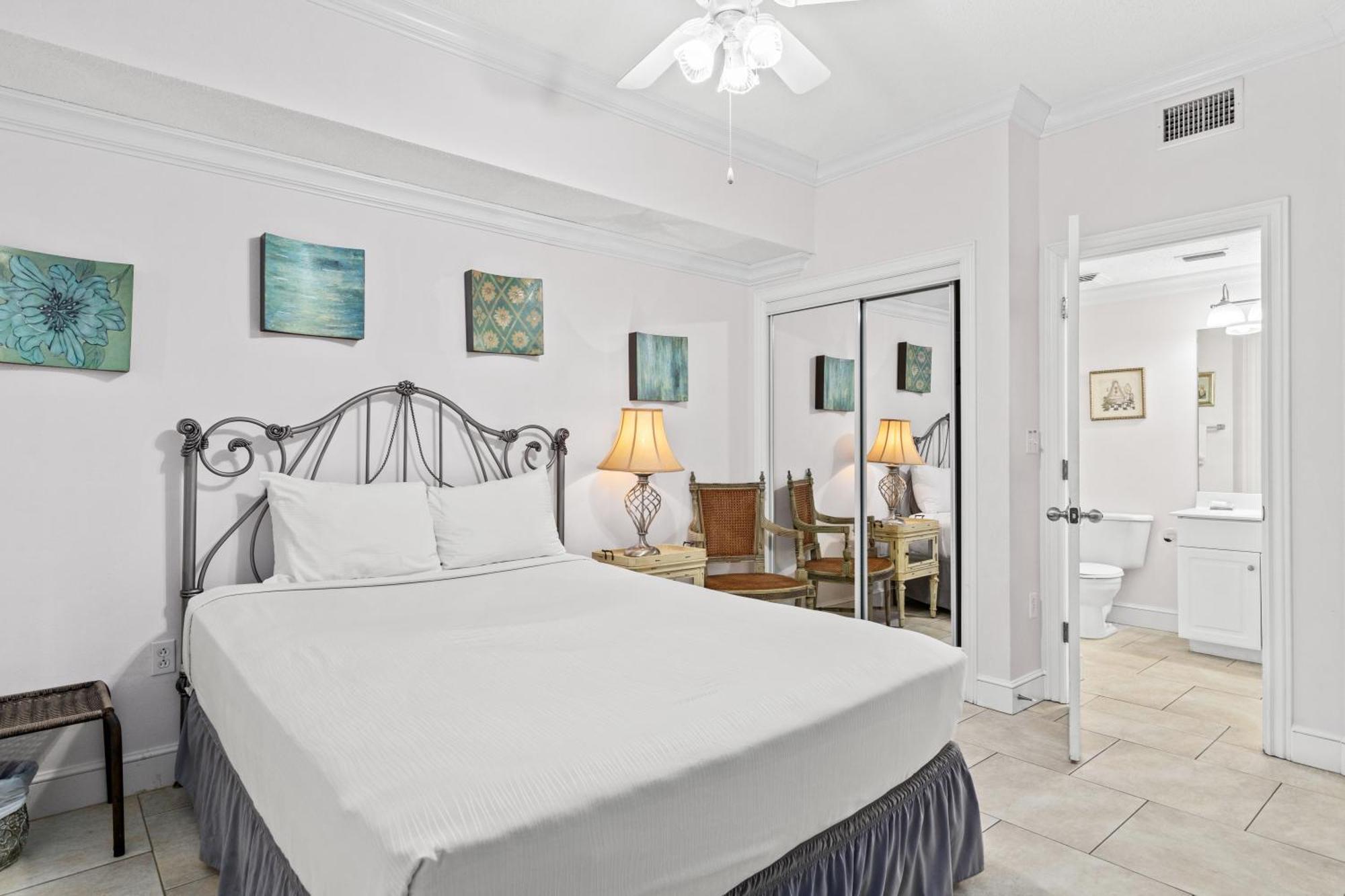 Official Majestic Beach Resort - Over 60 Units - All Ocean Front, Panama City Beach, Fl ห้อง รูปภาพ