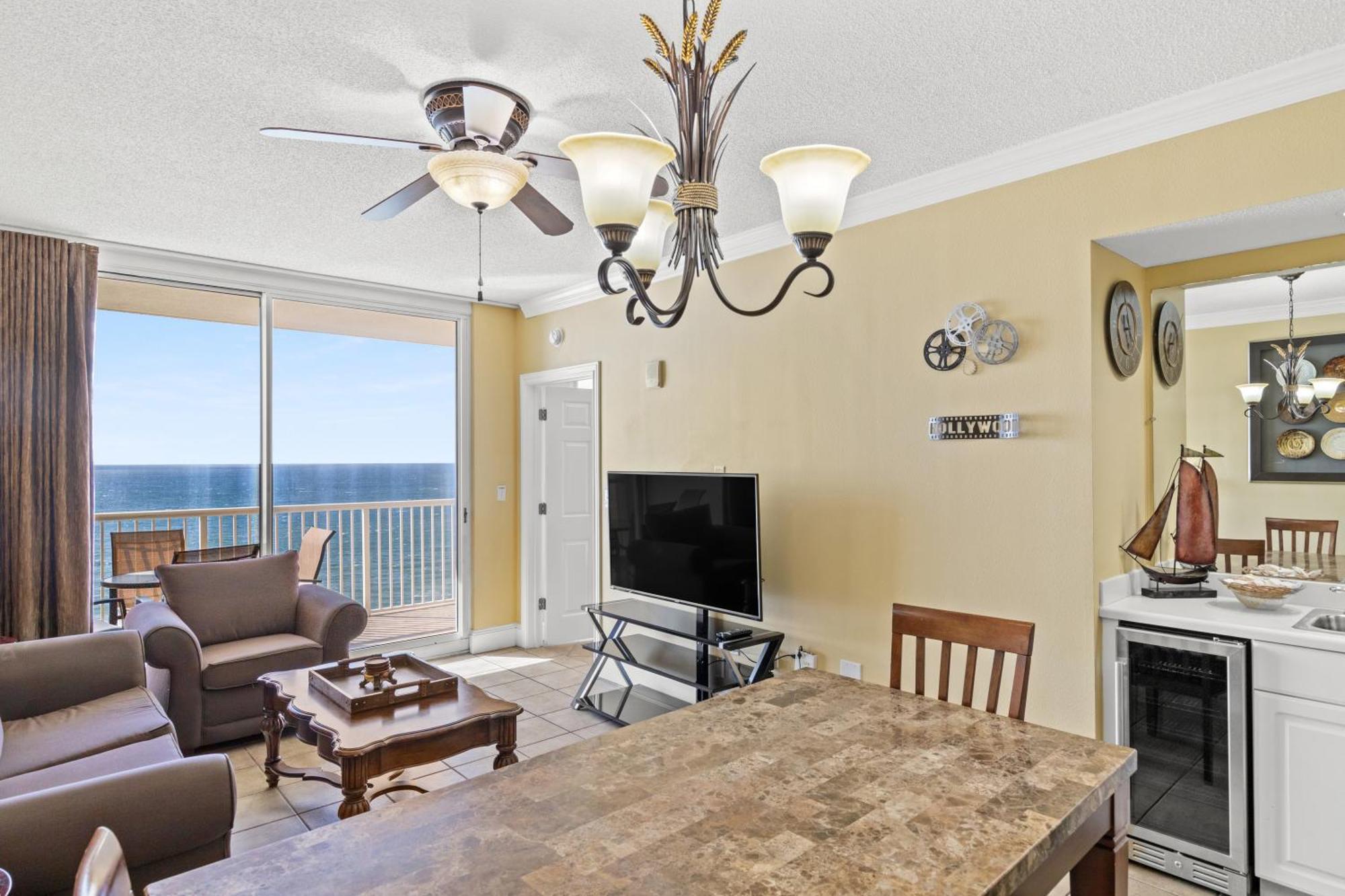 Official Majestic Beach Resort - Over 60 Units - All Ocean Front, Panama City Beach, Fl ห้อง รูปภาพ
