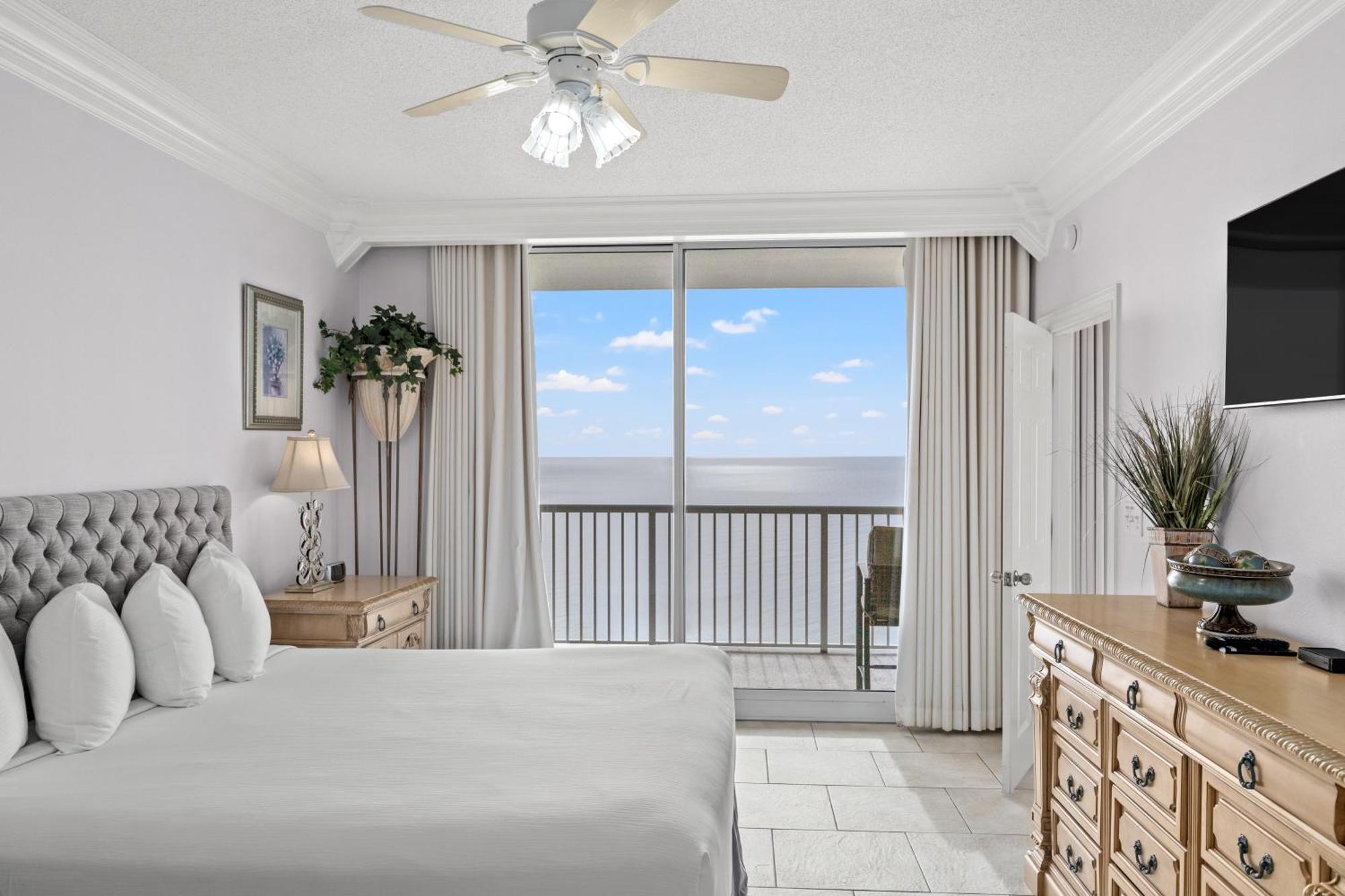 Official Majestic Beach Resort - Over 60 Units - All Ocean Front, Panama City Beach, Fl ห้อง รูปภาพ