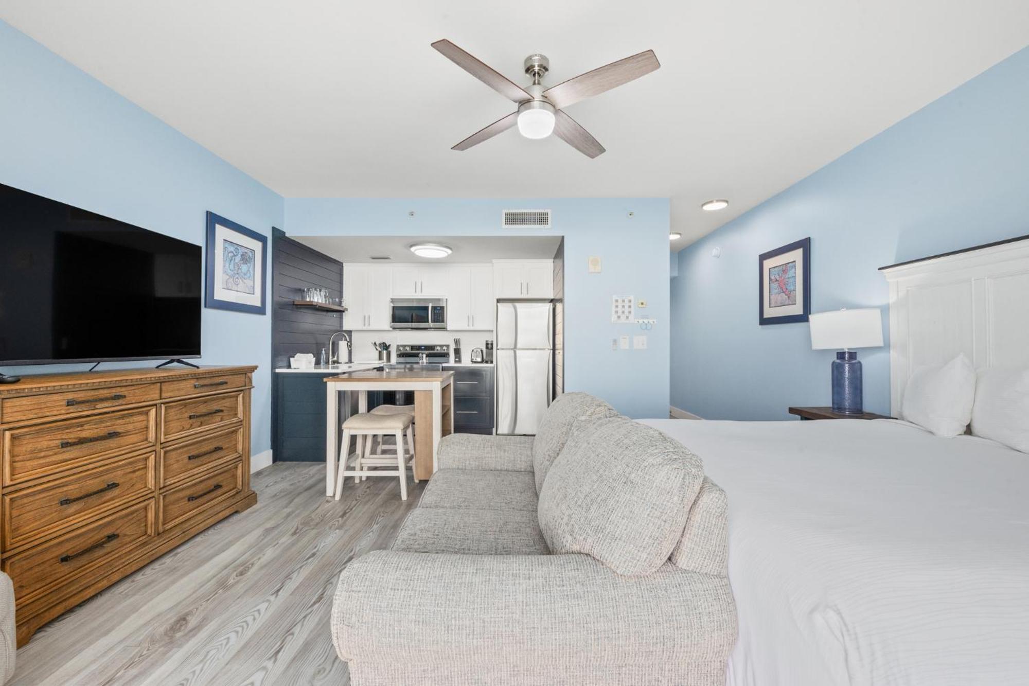 Official Majestic Beach Resort - Over 60 Units - All Ocean Front, Panama City Beach, Fl ห้อง รูปภาพ