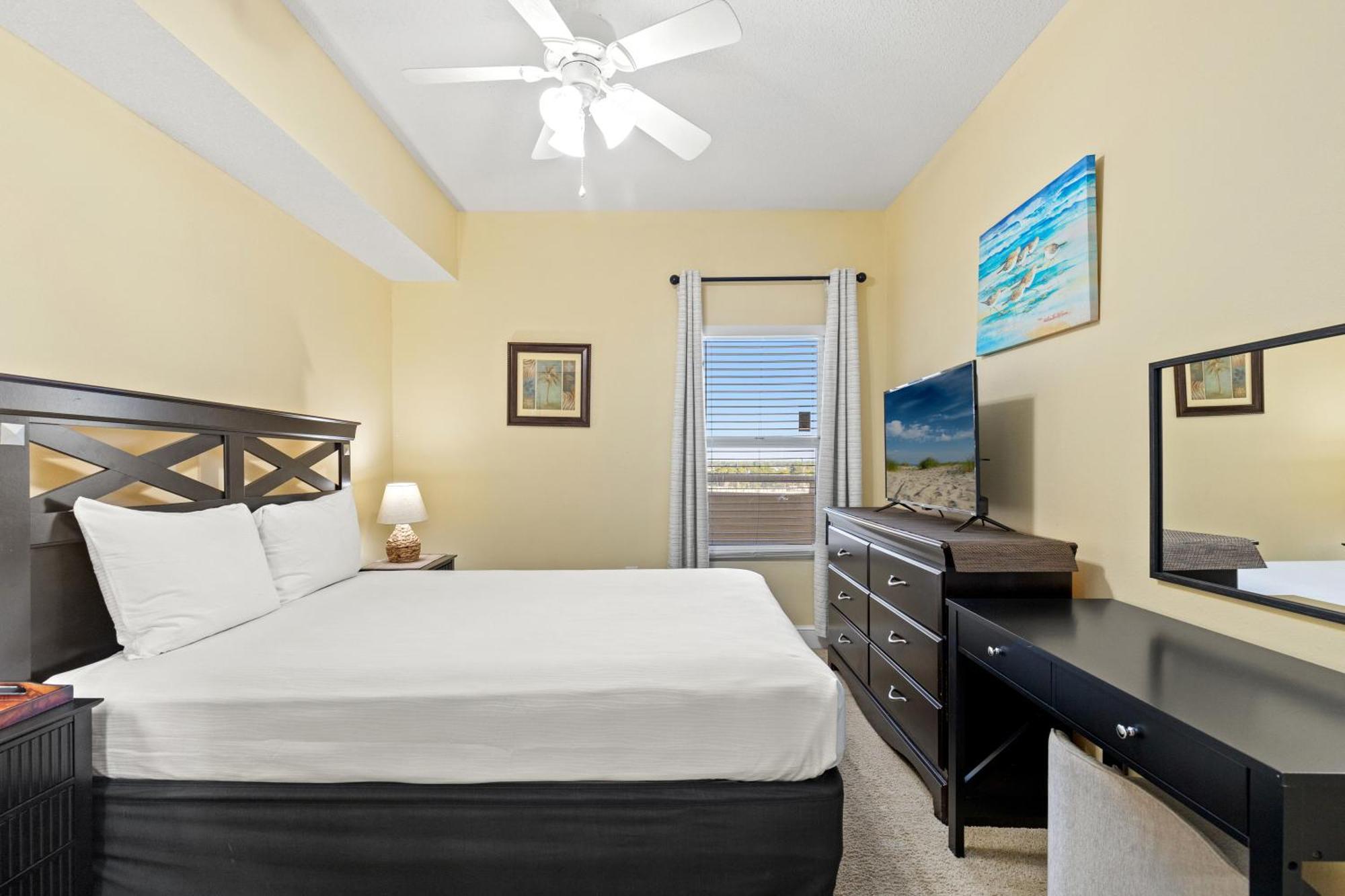 Official Majestic Beach Resort - Over 60 Units - All Ocean Front, Panama City Beach, Fl ภายนอก รูปภาพ